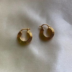 Missoma Lucy Williams Mini Chunky Ridge Hoop Earrings